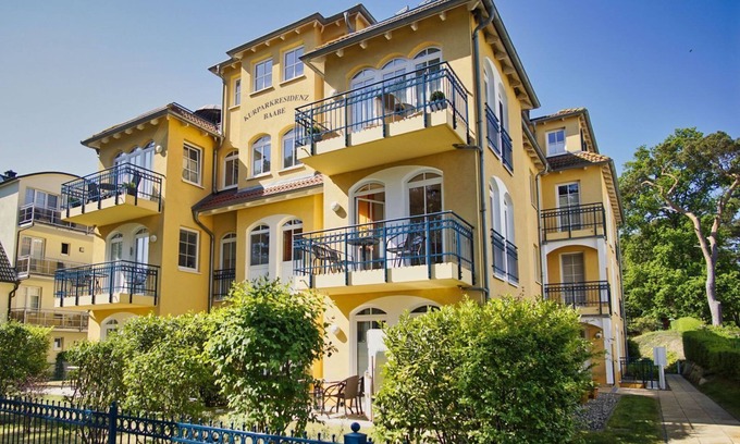 Ostseebad Baabe Apartment | Kurparkresidenz - close to the beach, free use of the AHOI adventure pool and sauna -