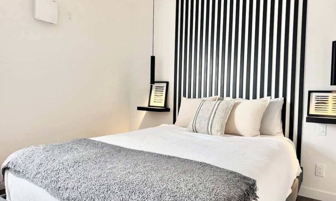 Desjardins Apartment | Lévis Center | New Studio #2 + A/C