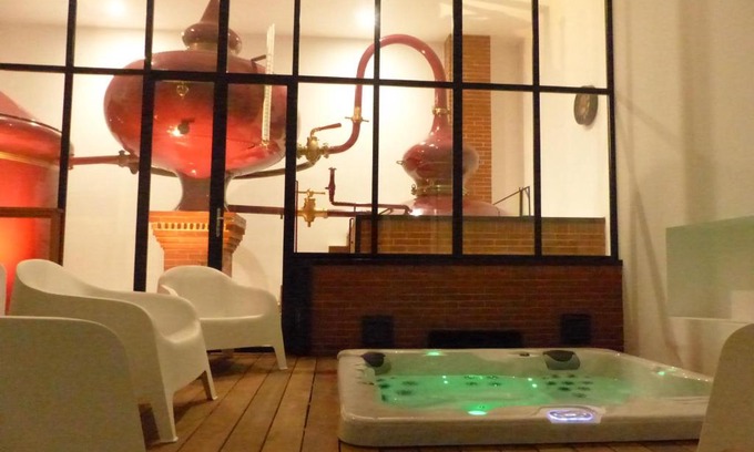 Saint-Fort-sur-Gironde Bed & Breakfast | L'Alambic De L'Estuaire