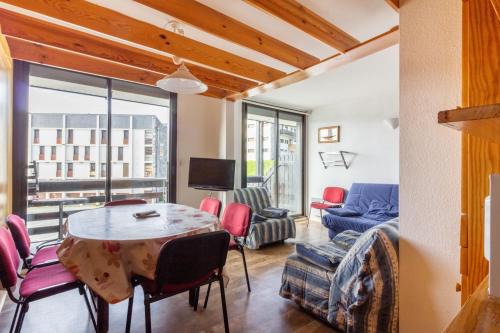 Pla d'Adet Apartment | L'Altitude - Appartement avec balcon au pied des pistes