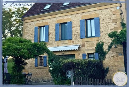 Meyrals House | L' Anémone