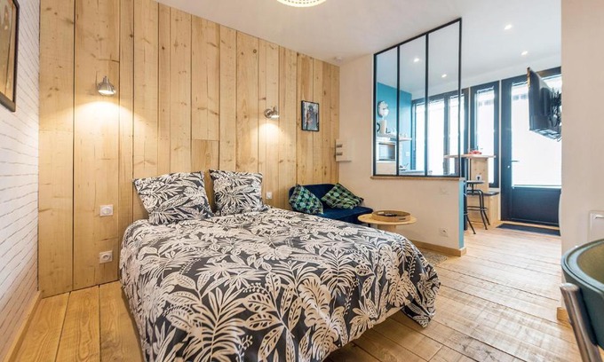 Nord - Gare Apartment | L'Atelier Corval