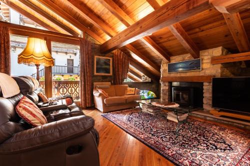 Valle d'Aosta Villa | L'Atelier du Temps - Woodstone Villa
