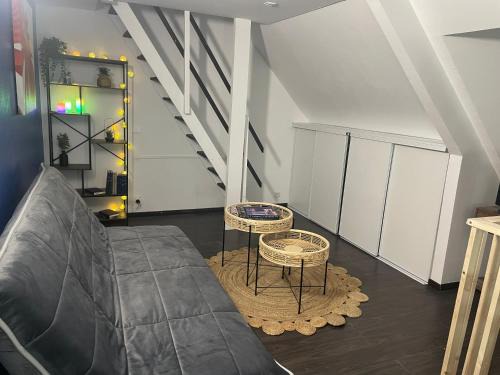 Saint-Thurial Apartment | L'atypique proche rennes Parc Expo, Brocéliande