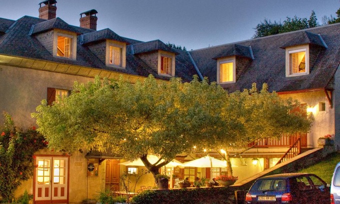 Ozon Hotel | L'Auberge Basque