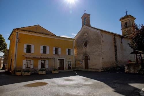 Montsalier Bed & Breakfast | L’auberge de Montsalier