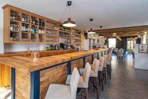 Rochecorbon Bed & Breakfast | L'Auberge du Croissant