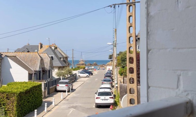 Rotheneuf-Le Pont House | L'Eglantine by Interhome