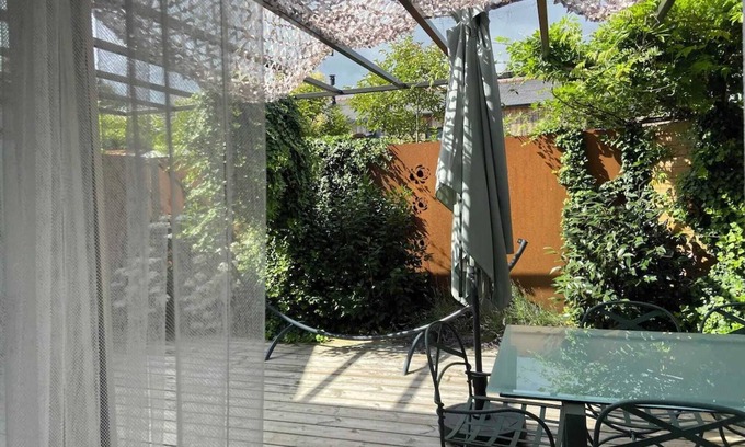 Saint-Jean-des-Mauvrets Cottage | L'Enclume, the forger's lodges