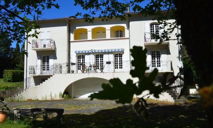 Arnaud-Guilhem Bed & Breakfast | L'Escalère