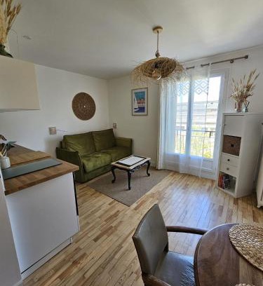 Downtown Le Havre Apartment | "L'escapade Havraise" Studio Parking gratuit Coeur de Ville