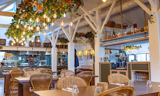 Pire-sur-Seiche Hotel | L'EssenCiel