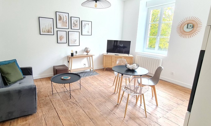 Pontivy Apartment | L'Imperial 6 - T2 - Centre ville - 1er étage
