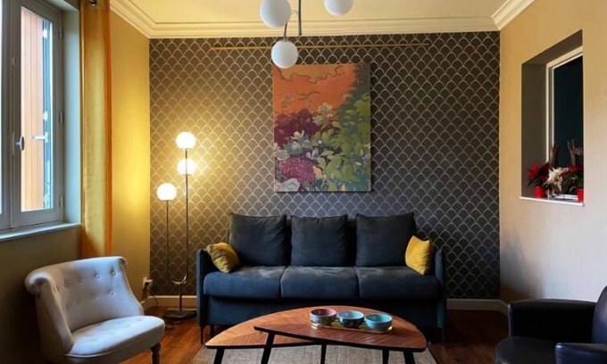 Pierre-de-Bresse House | L'iris des Marais - Pierre DE Bresse