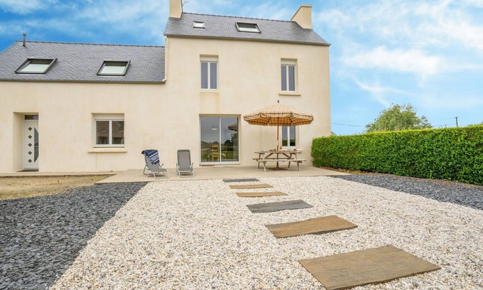 Plouneour-Brignogan-Plages House | L'Oasis by Interhome