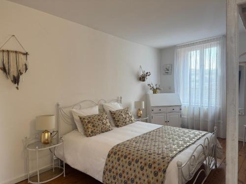 Jullie House | L'Odyssée de Mélyna entre Beaujolais & Bourgogne