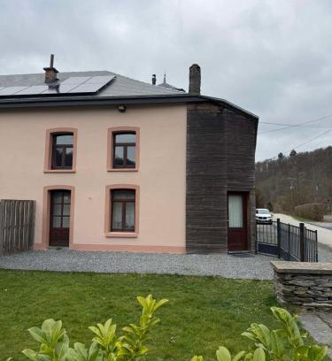 Frahan House | l'oiseau d'eau