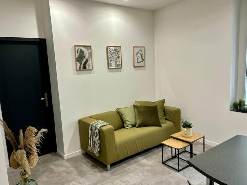 Grand Trou - Saint Jean De Dieu Apartment | L'Olivier - Calme, Chaleureux, proche transports