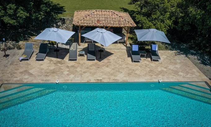 Lorgues Villa | L'Olivier Doux, kids- and dog friendly heatable pool and playground, Lorgues