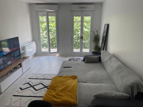 Deuil-la-Barre Apartment | L'Olympe de Deuil 10 min de Paris 1 min de la gare