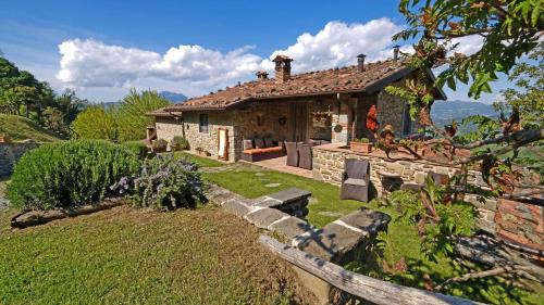 Pieve Fosciana House | L'Ormasso