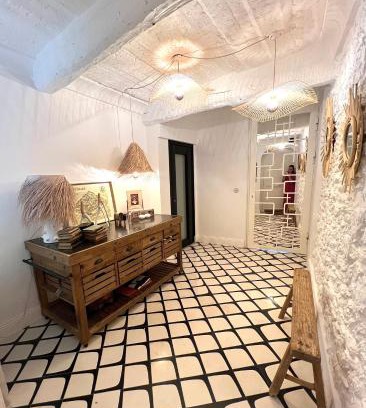 Village of Castellet House | L'OUSTAOU BELLO VISTO