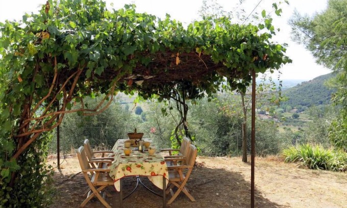 San Giuliano Terme House | L'Uccelliera by Interhome