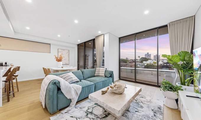 Cammeray Apartment | La Baia | Luxury Penthouse NB