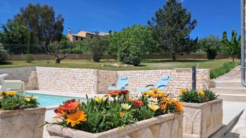 L'Hospitalet Villa | La Bartavelle