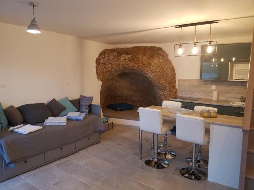 Sainte-Croix-du-Verdon Apartment | la baumo