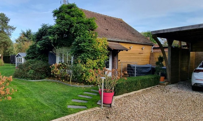 Dampierre-sur-Avre House | La Berceuse Normande