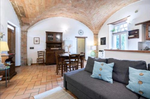 Montelovesco Apartment | La Bottega, holiday house