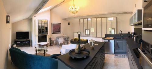 L'Isle-sur-la-Sorgue Apartment | La Bri.Gite