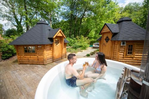 Gouvieux Cabin | La Bulle de Chantilly - Spa & sauna privatifs & petit déjeuner gourmand