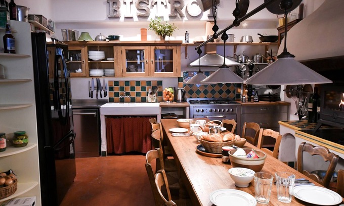 Montfort-sur-Argens Bed & Breakfast | La cachette du comte