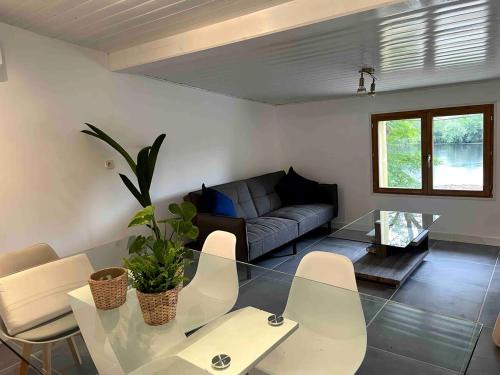 La Chapelle-Mouliere House | La Capiniella