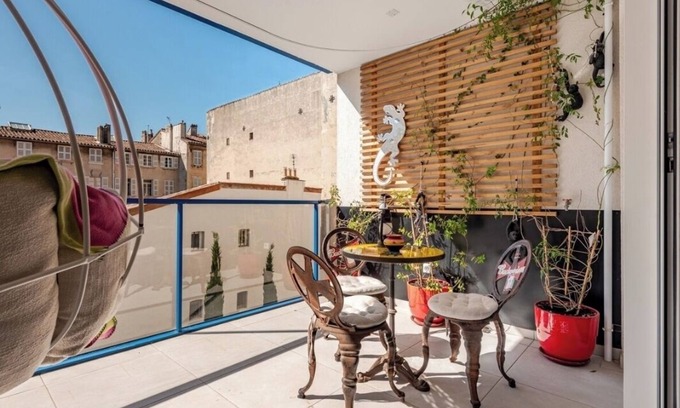 Notre-Dame du Mont Apartment | La Casa de Marseille