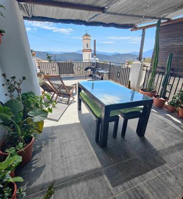 Pitres House | La casa de Paco y Ana