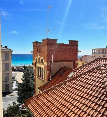 Finale Pia House | La Casa Del Molo