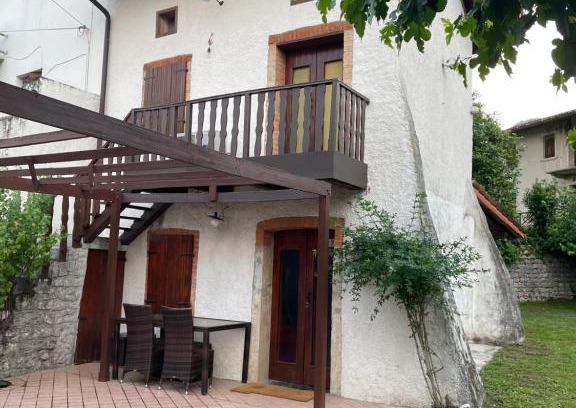 Castello d'Aviano Apartment | La casa della nonna