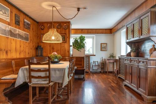 Castel Ivano House | La Casa di Michela - 120m2 in the mountains with fireplace & garden