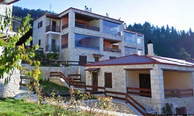 Karpenisi House | La Casa di Pietra