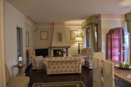 Sesto Fiorentino Apartment | La Casa di Stella