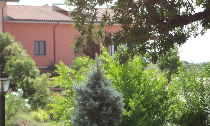 Lake Bracciano Bed & Breakfast | La casa fiorita