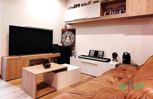 La Celle-sous-Gouzon Apartment | La Casa Inès Creole charm direct lagoon access