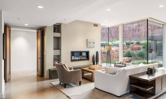 Ivins House | La Casa Verde- Modern Desert Home.