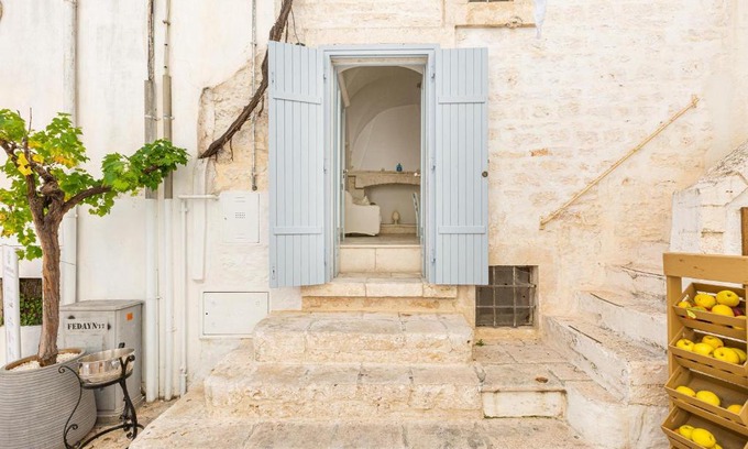 Centro Storico Apartment | La Casetta Bianca by BarbarHouse