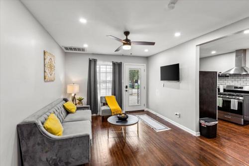 Southeast Houston House | La Casita de la Abuela