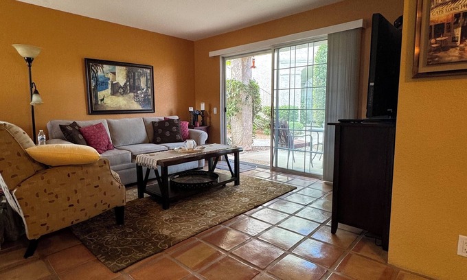 Palm Springs Condo | La Casita Du Relax - Cozy and Private Lower Level Unit at Mesquite Country Club