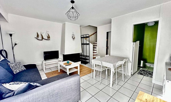 Courseulles-sur-Mer House | La "Casita", triplex with garden near the center of town